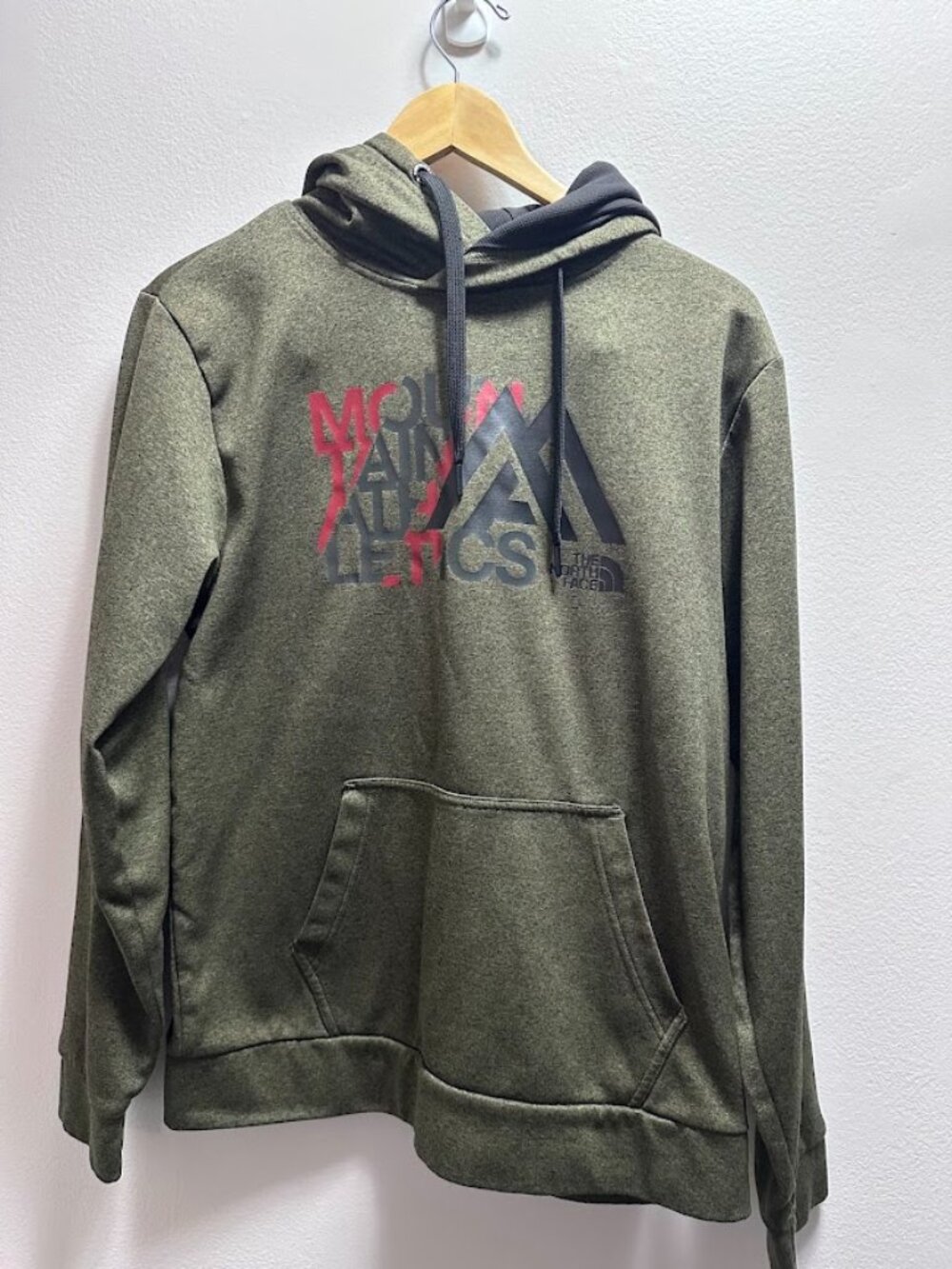 The North Face Mountain Athletics Heather Green Hoodie Sweatshirt Men's Size M